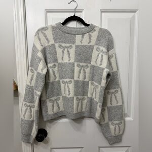 a new day Gray and White Bow Pattern Sweater NWOT